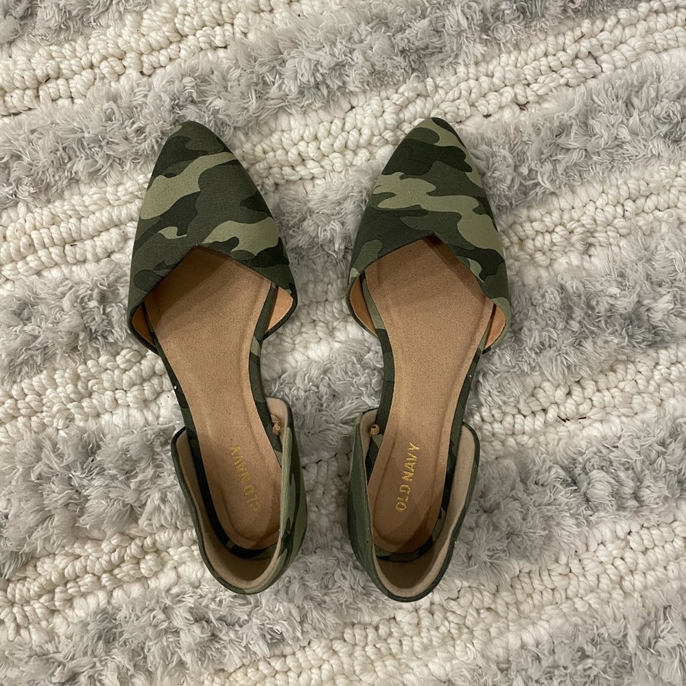 Camo flats